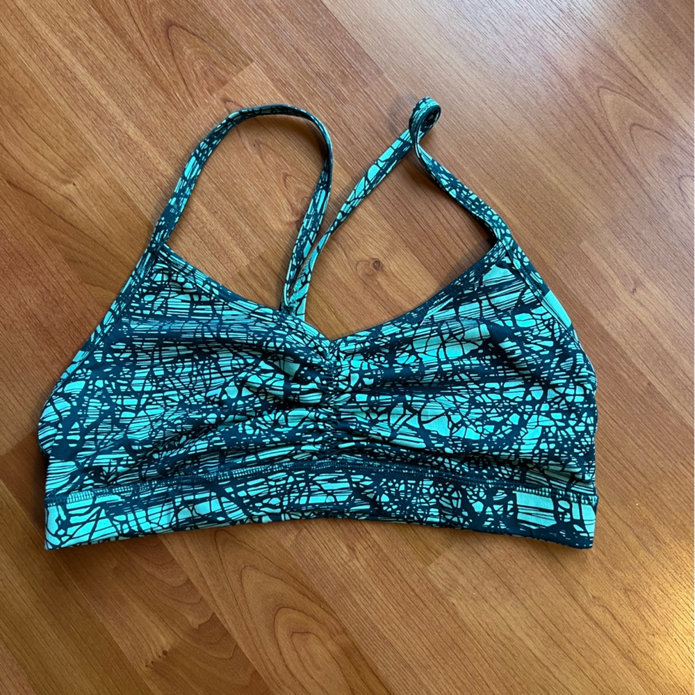 Old navy large sports bra. Minimal lining #oldnavy #sportsbra